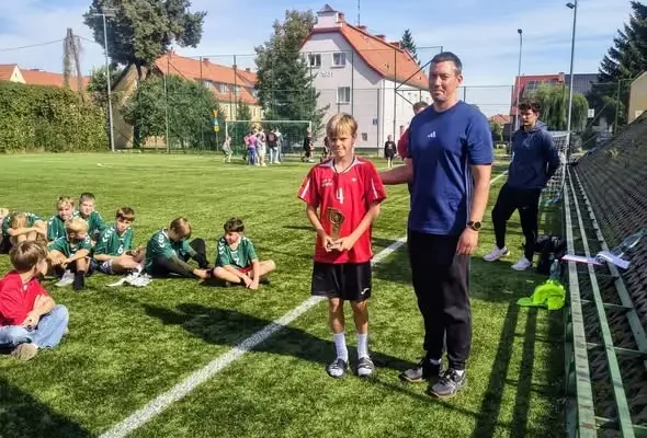Mistrzowie Bartoszyc w piłce nożnej – awans do zawodów powiatowych