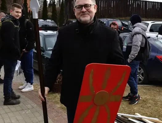 Burmistrz Górowa Iławeckiego odpowiada cytatami z Ewangelii w sprawie kosztów Misterium