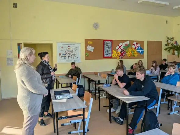 Ósmoklasiści z Bartoszyc poznają tajniki wyboru przyszłego zawodu