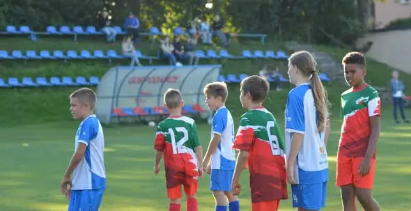 LKS Reduta Bisztynek przegrywa z MKS Korsze 1:2 po dwóch samobójczych