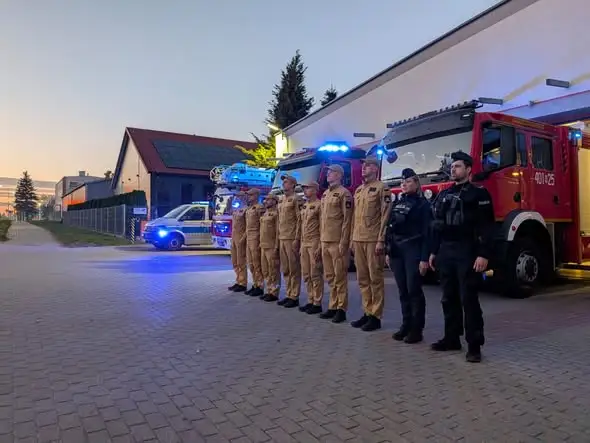 Strażacy i policjanci z powiatu bartoszyckiego oddali hołd poległym kolegom