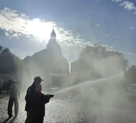 Ósmoklasiści z Bisztynka poznali kulisy pracy strażaków z OSP